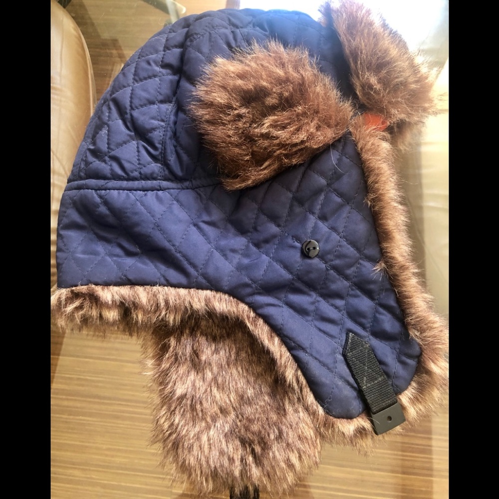 Quilted, faux fur lined hat